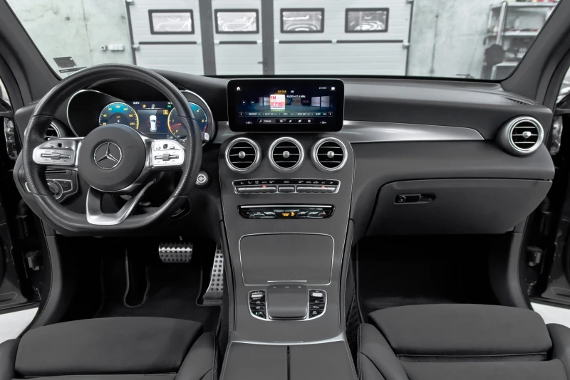 Mercedes-Benz GLC 400 D* AMG* Digital* NightPackage, снимка 11 - Автомобили и джипове - 53288448