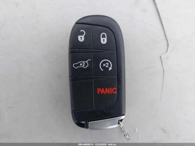 Jeep Grand cherokee LIMITED* Pentastar* Кожа* Камера* Подгрев* Пано* R, снимка 14 - Автомобили и джипове - 53522251