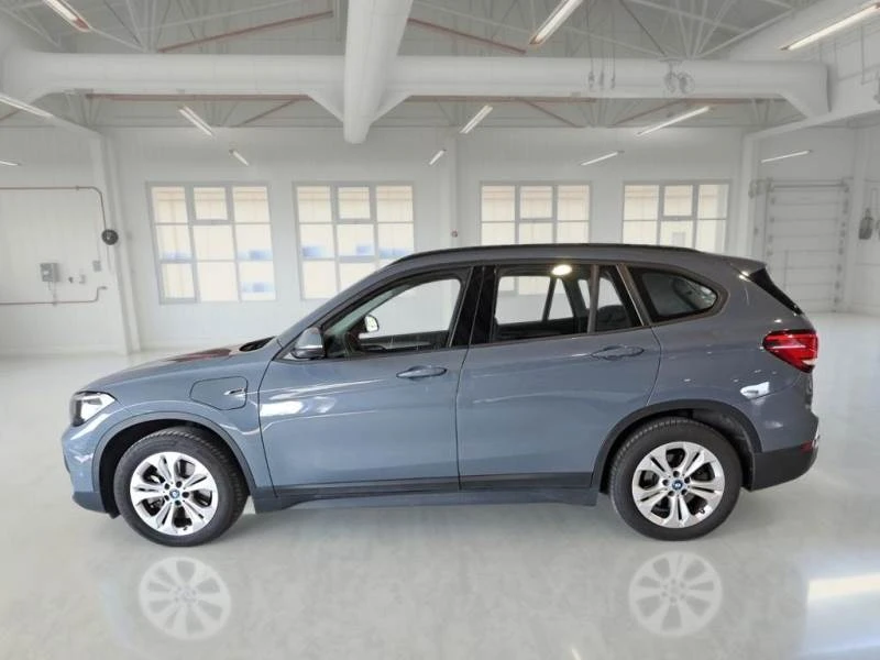 BMW X1, снимка 10 - Автомобили и джипове - 56163921