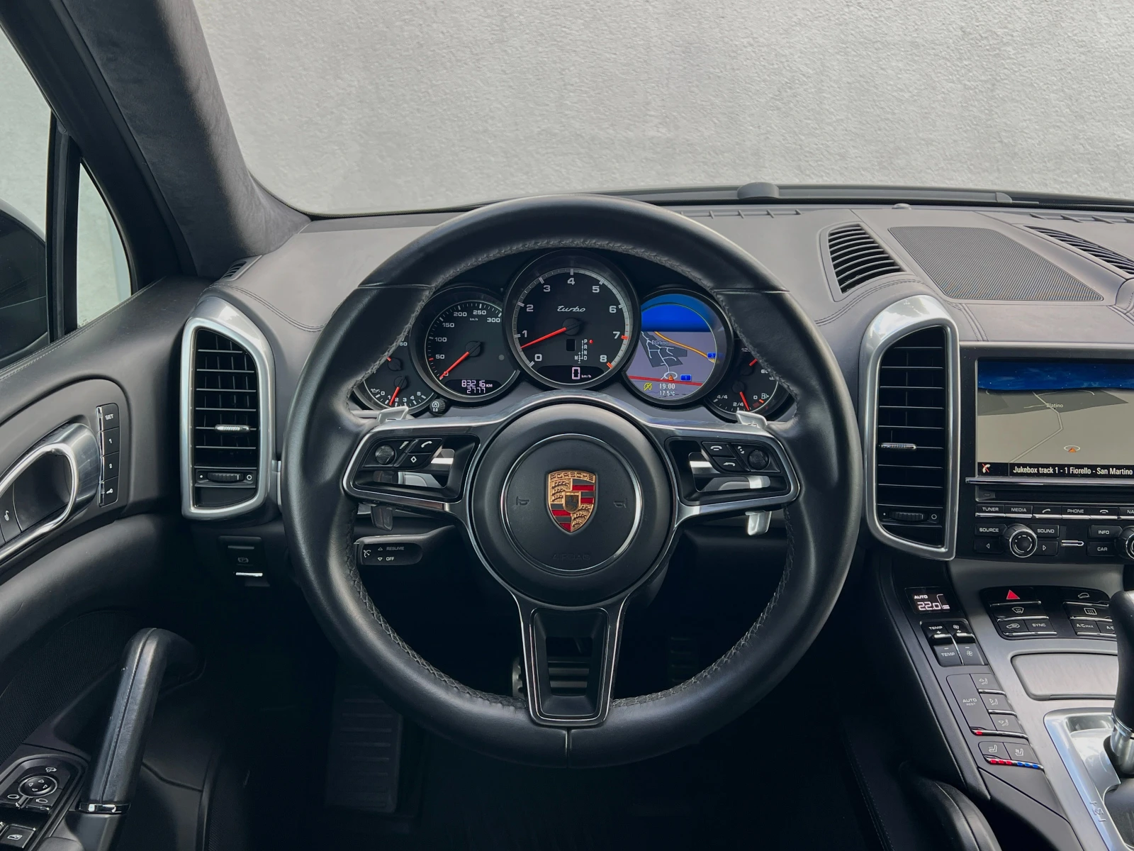Porsche Cayenne Turbo 4.8 520к.с. 83000km КЕРАМИКА  - изображение 8