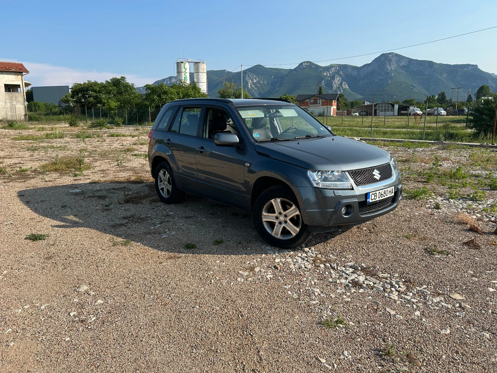 Suzuki Grand vitara JLX 2.0 бензин - изображение 2