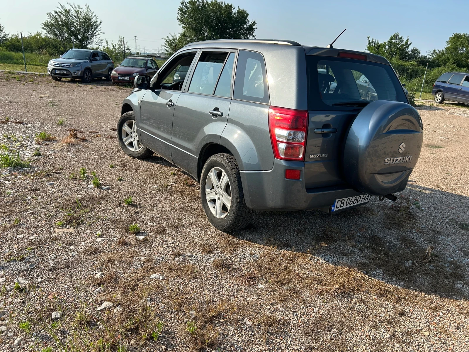 Suzuki Grand vitara JLX 2.0 бензин - изображение 5
