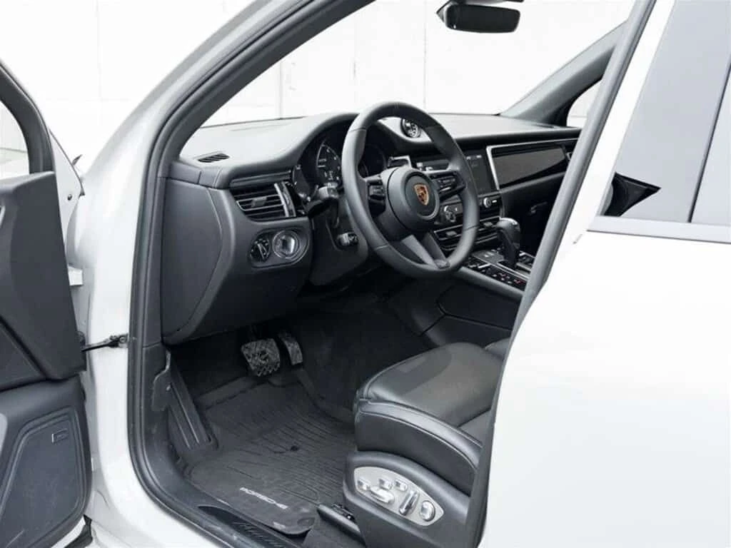 Porsche Macan * GTS * ПОДГРЕВ * ПАНОРАМА * ОБДУХВАНЕ * ДИСТРОНИК - изображение 7