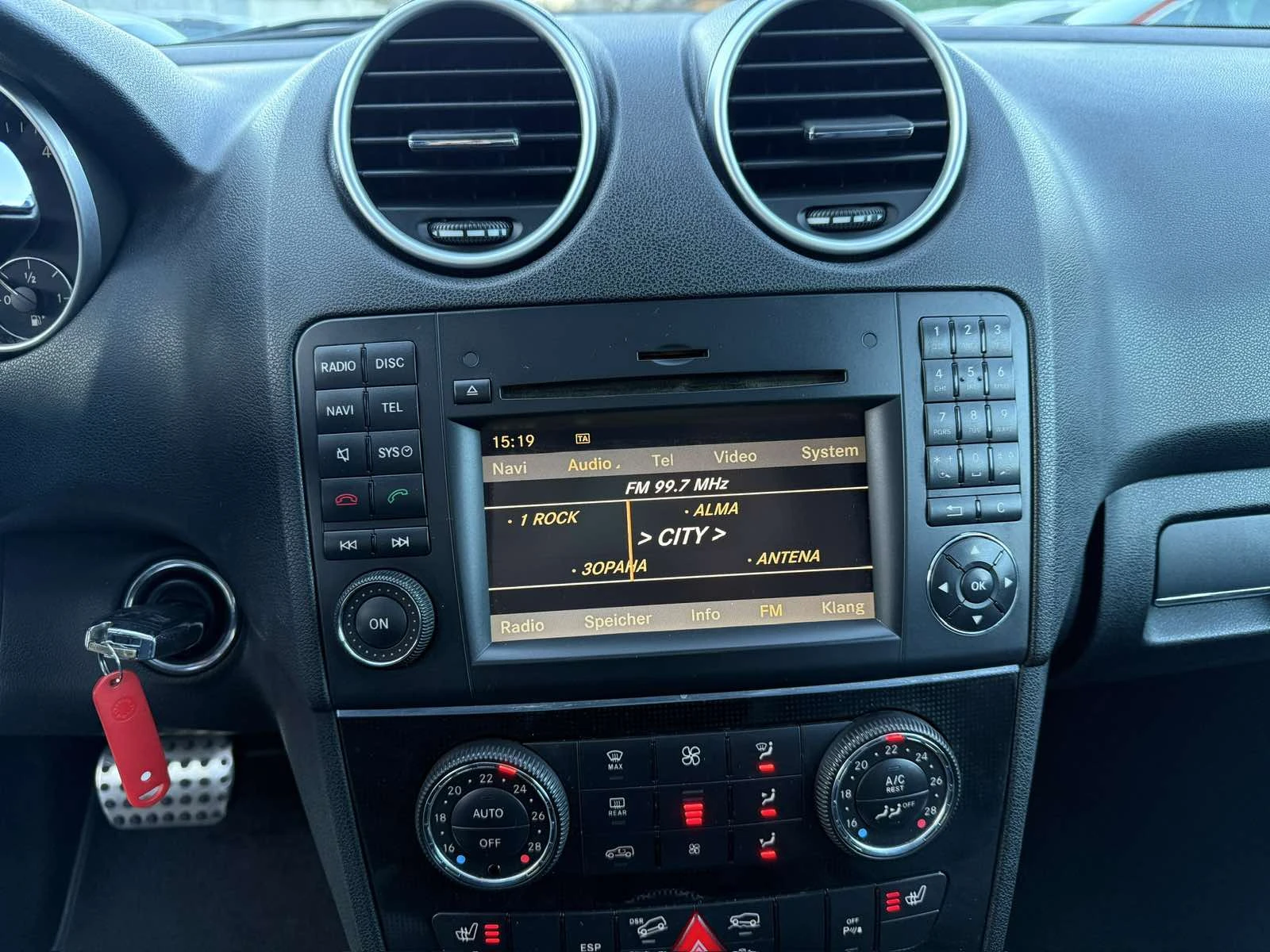 Mercedes-Benz ML 350, снимка 15 - Автомобили и джипове - 54326398