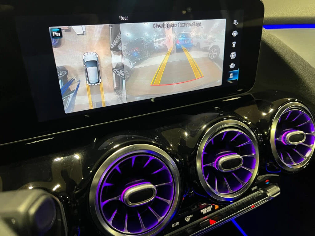 Mercedes-Benz GLA 35 AMG PERFORMANCE* 360* BURMASTER* KРАЙНА ЦЕНА, снимка 9 - Автомобили и джипове - 56045818