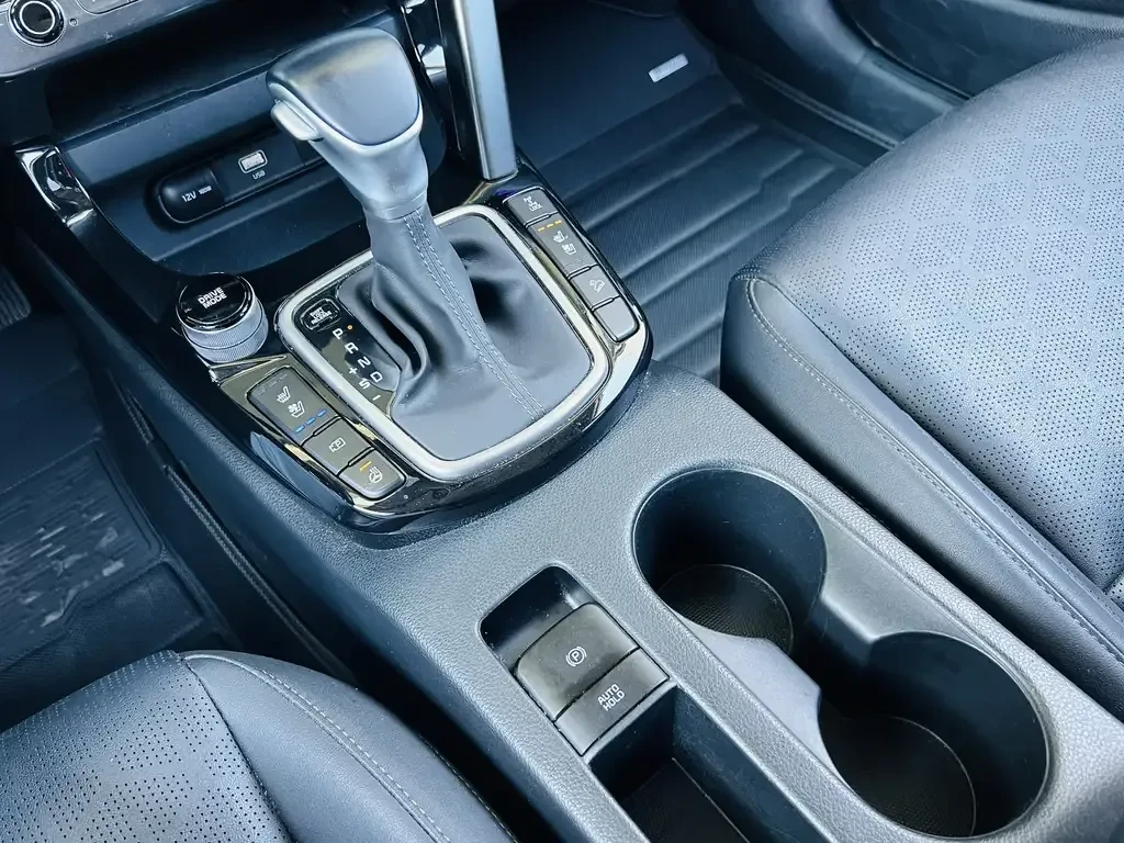 Kia Seltos X-Line AWD | HUD | Panorama | Ventilated Seats, снимка 14 - Автомобили и джипове - 56075101