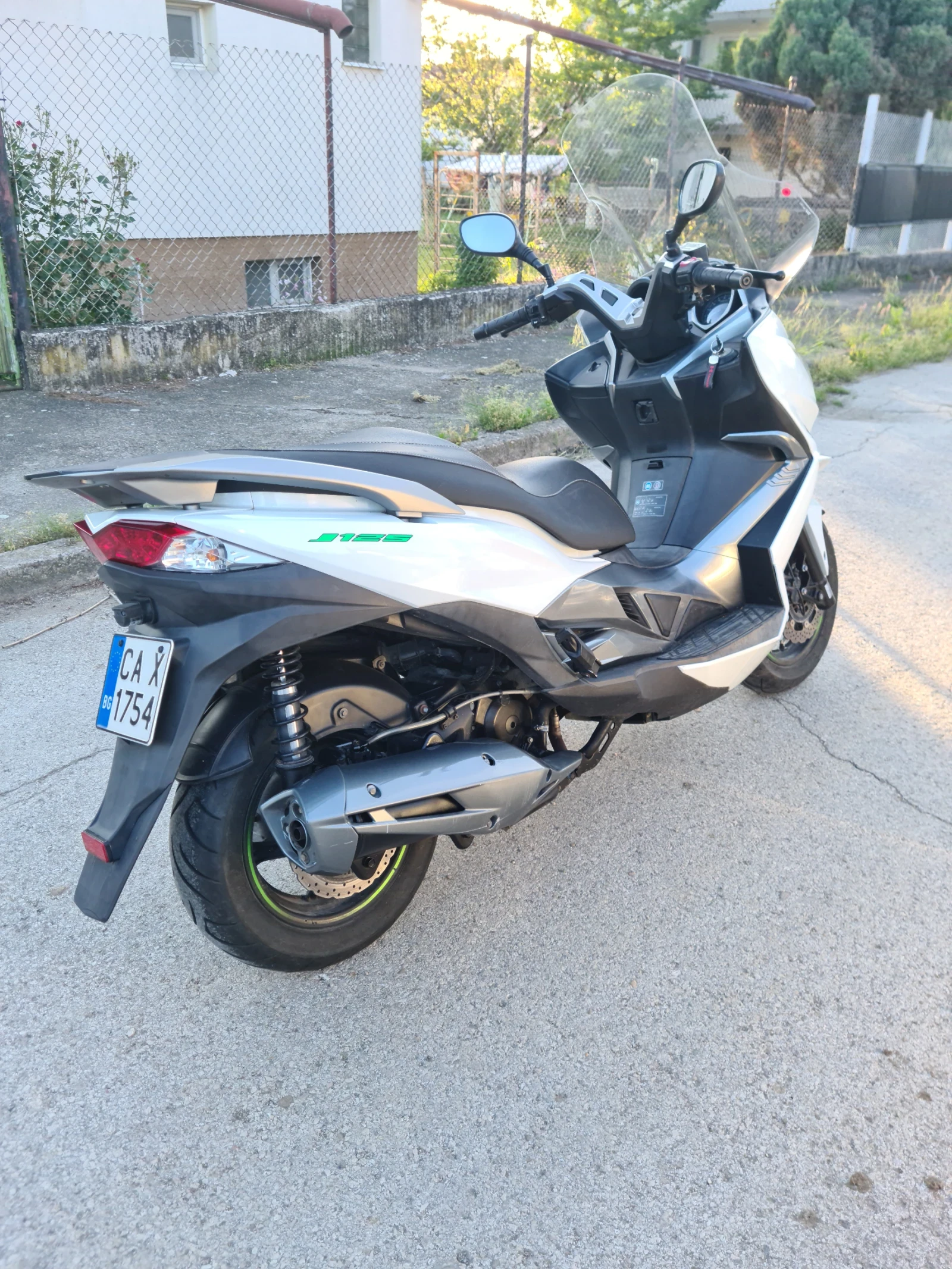 Kawasaki J125 i-ABS, снимка 8 - Мотоциклети и мототехника - 54568643