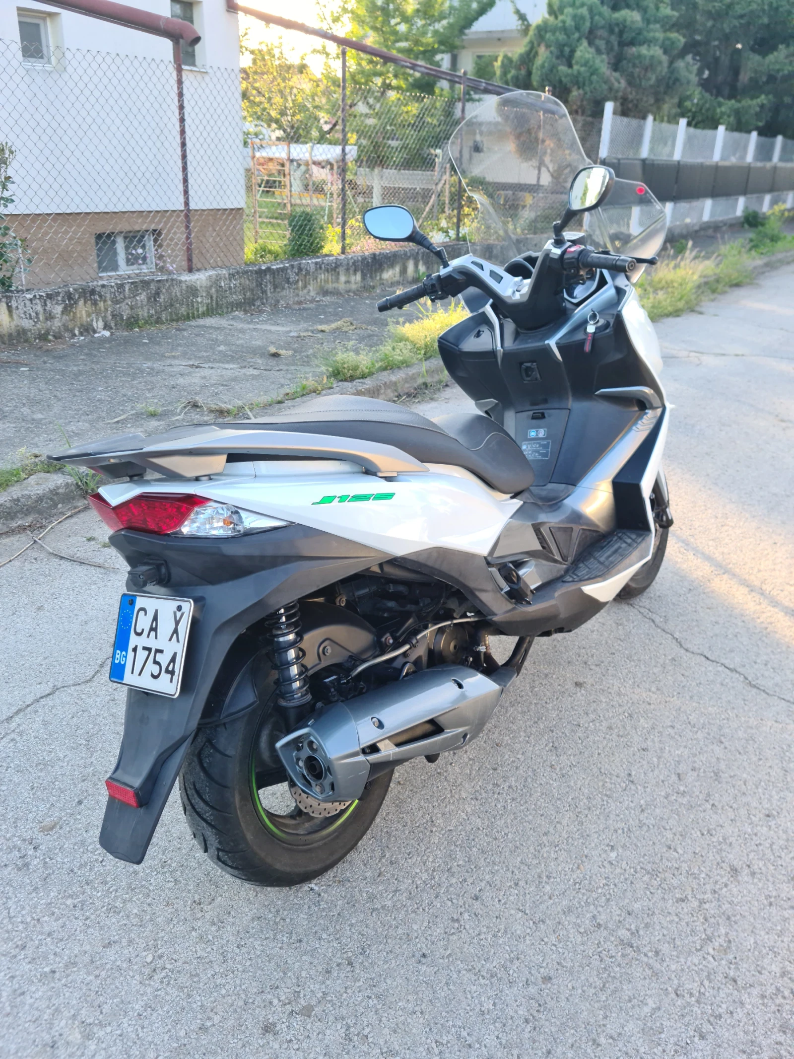 Kawasaki J125 i-ABS, снимка 9 - Мотоциклети и мототехника - 54568643