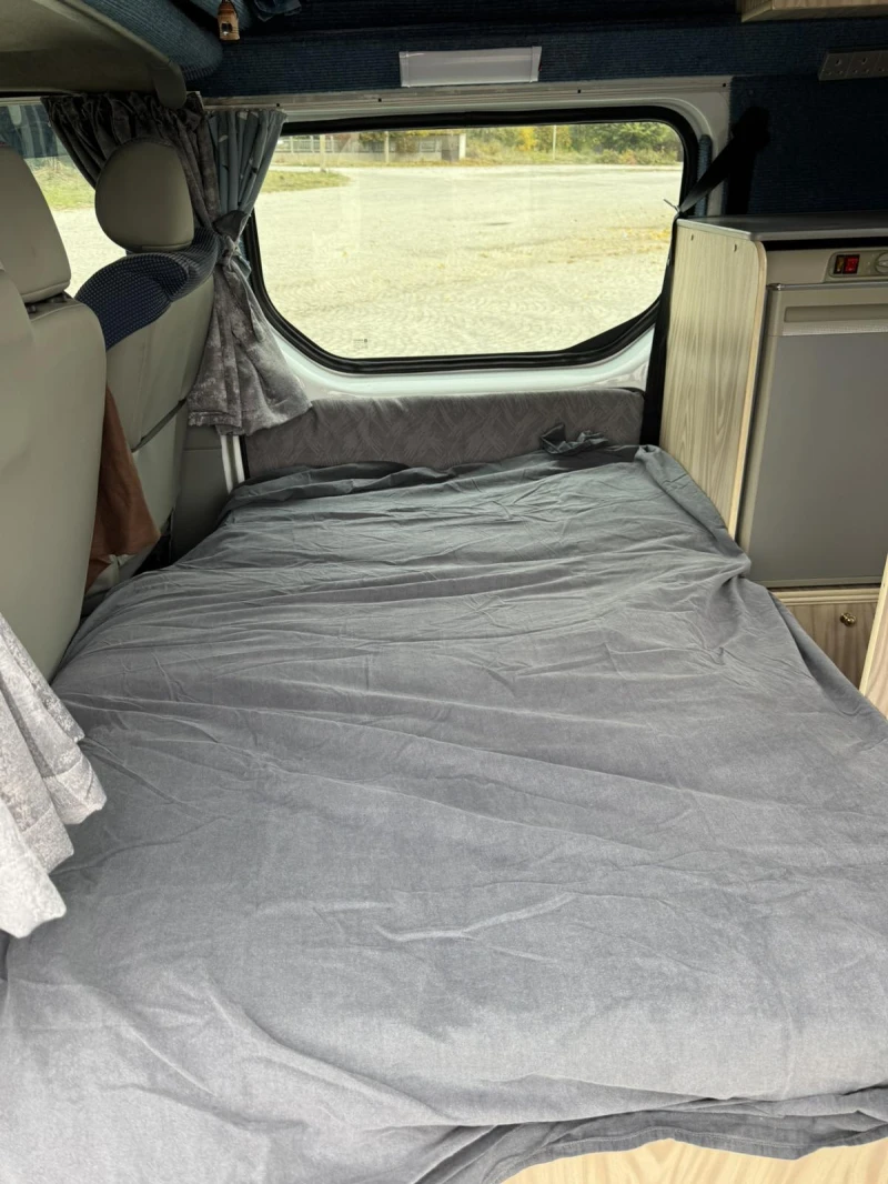 Кемпер Renault Trafic, снимка 6 - Каравани и кемпери - 52096334