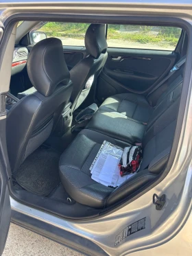 Volvo V70 2.4 D5, снимка 10