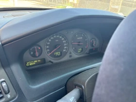 Volvo V70 2.4 D5, снимка 7