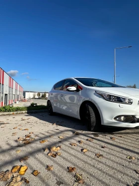 Kia Ceed 1.6 CRDI - 128 HP , Автоматик , Дигитално табло - 19300 лв. / 9867.93 € - 89353796 2