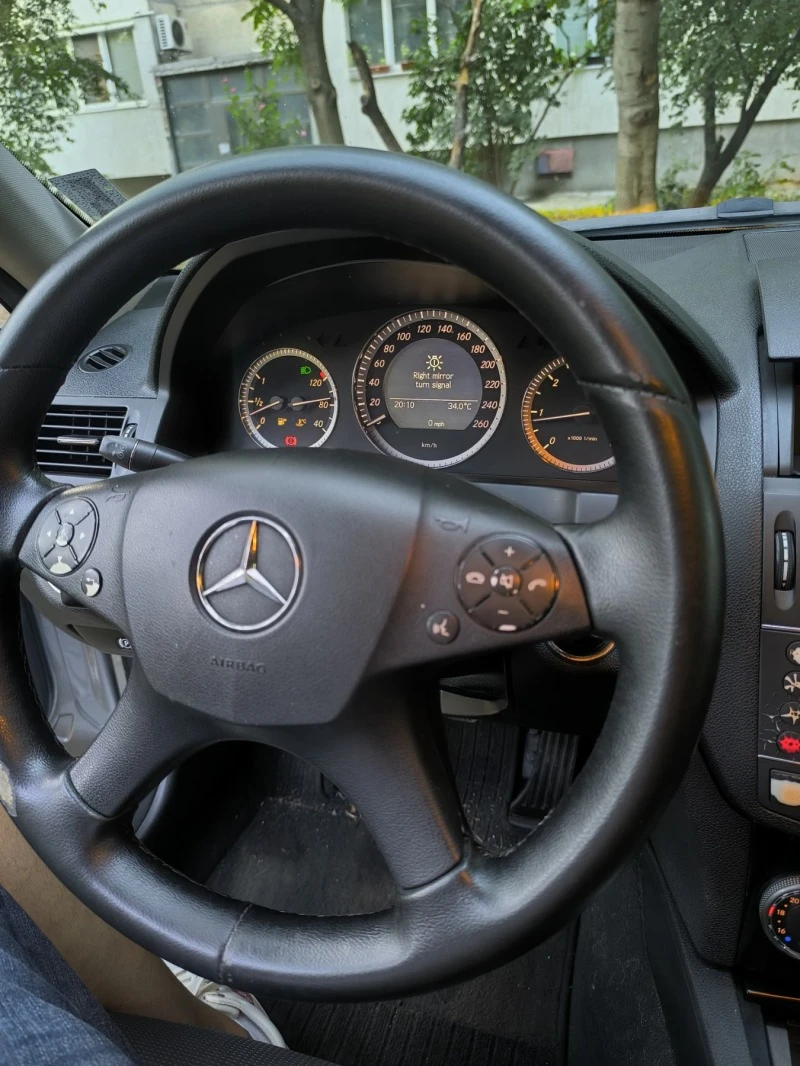 Mercedes-Benz C 200 2.2 CDI 136кс, снимка 9 - Автомобили и джипове - 46617508