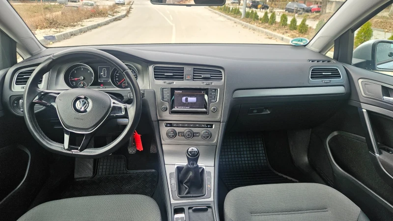 VW Golf Comfortline 2.0 TDI 150 ks., снимка 8 - Автомобили и джипове - 48150202