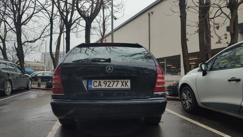 Mercedes-Benz C 200 Sport Edition, снимка 3 - Автомобили и джипове - 48304094