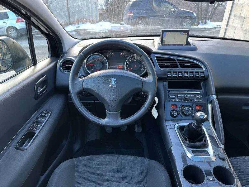 Peugeot 3008 1.6 HDi Нави Панорама, снимка 12 - Автомобили и джипове - 49235840