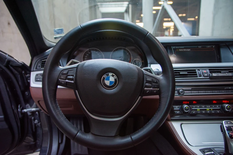 BMW 530 d xdrive, снимка 8 - Автомобили и джипове - 51010794