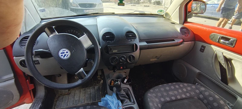 VW Beetle, снимка 7 - Автомобили и джипове - 51767052