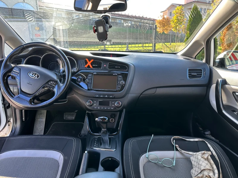 Kia Ceed 1.6 CRDI - 128 HP , Автоматик , ПОДГРЕВ НА ВОЛАН, снимка 5 - Автомобили и джипове - 52592407