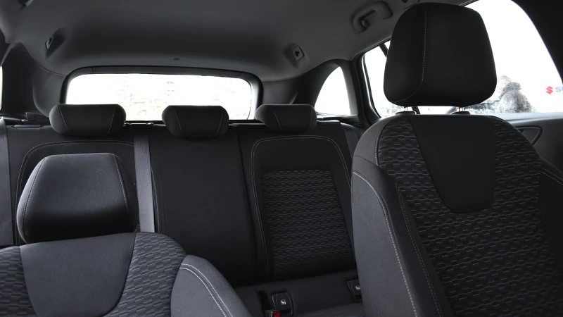 Opel Astra Sports Tourer 1.6d Edition Automatic, снимка 10 - Автомобили и джипове - 52739828