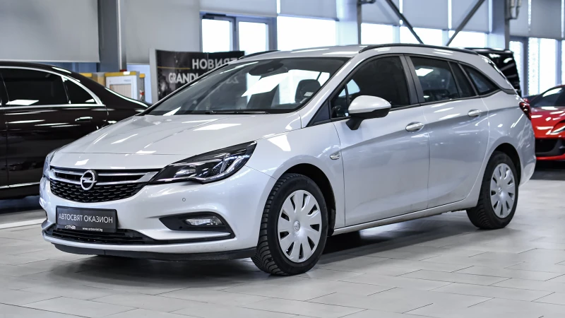 Opel Astra Sports Tourer 1.6d Edition Automatic, снимка 4 - Автомобили и джипове - 52739828