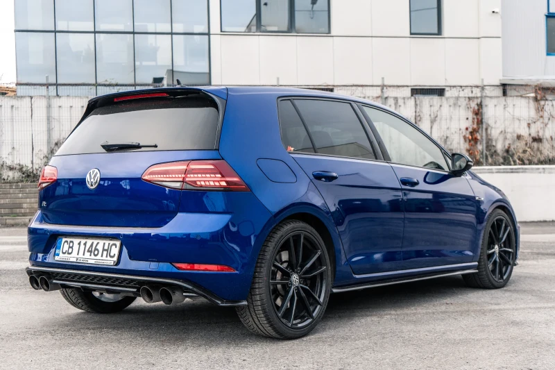 VW Golf R MK 7.5 AKRAPOVIC От Порше София, снимка 4 - Автомобили и джипове - 52862562