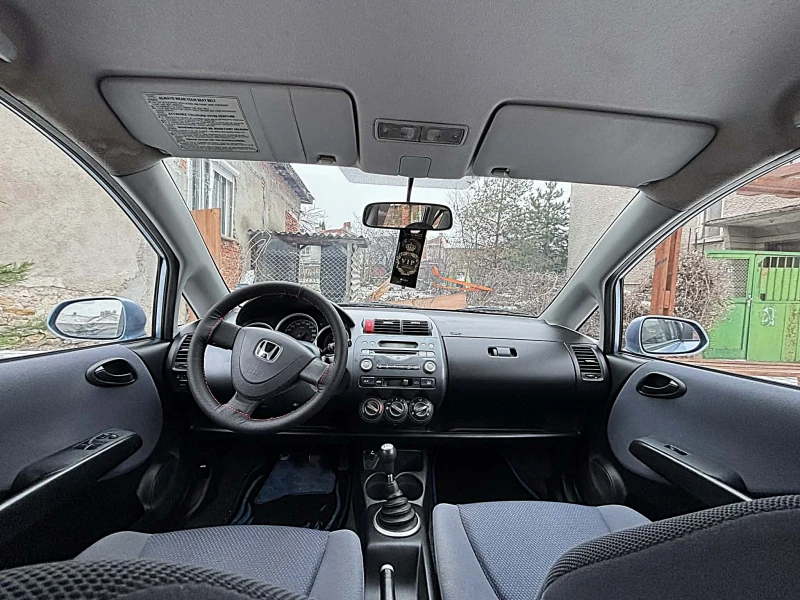 Honda Jazz 1.4i, снимка 10 - Автомобили и джипове - 53360550