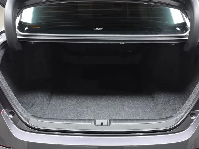 Honda Accord 2.0 Hybrid Touring, снимка 16 - Автомобили и джипове - 55738974