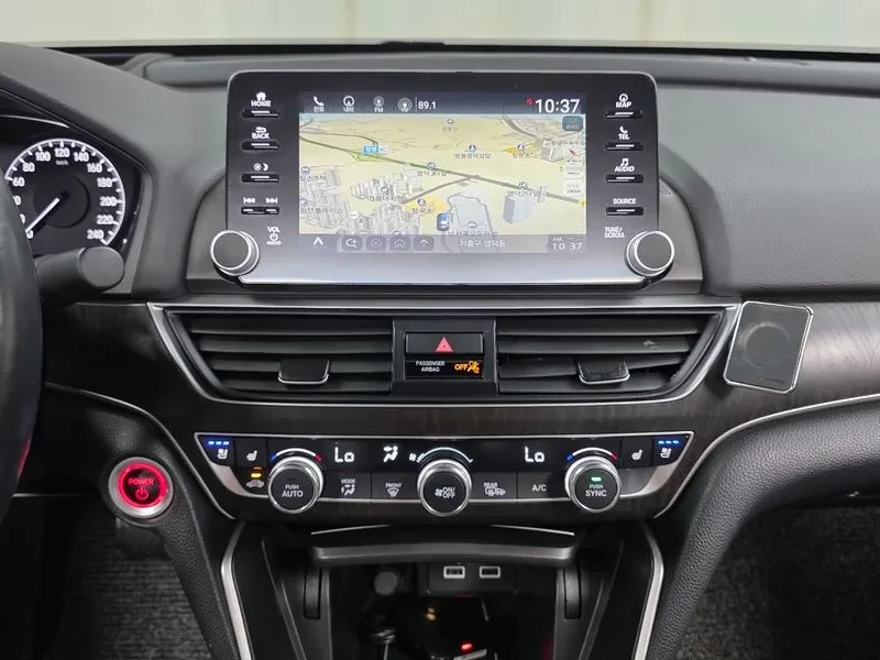 Honda Accord 2.0 Hybrid Touring, снимка 13 - Автомобили и джипове - 55738974