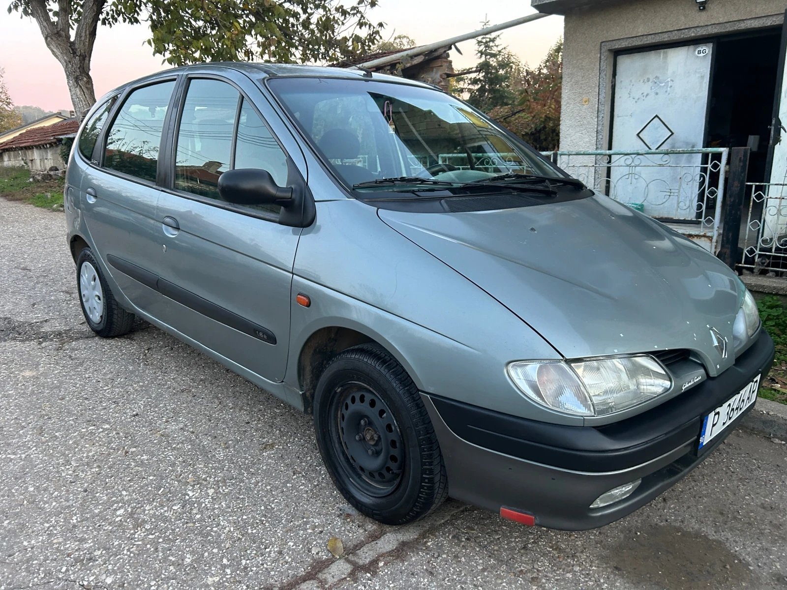 Renault Scenic  - изображение 4