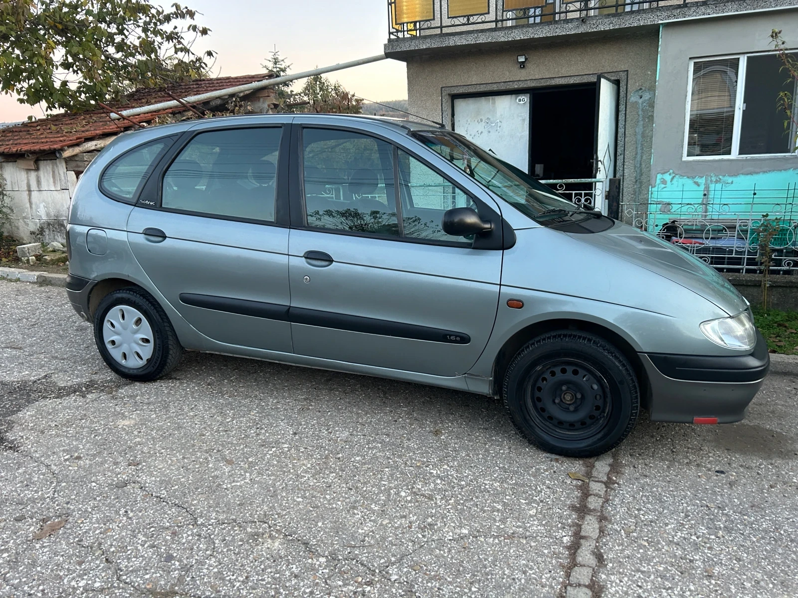 Renault Scenic  - изображение 5