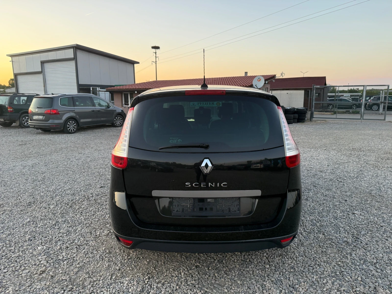 Renault Grand scenic 1.6i-110PS-7-МЕСТЕН-НАВИ - изображение 6