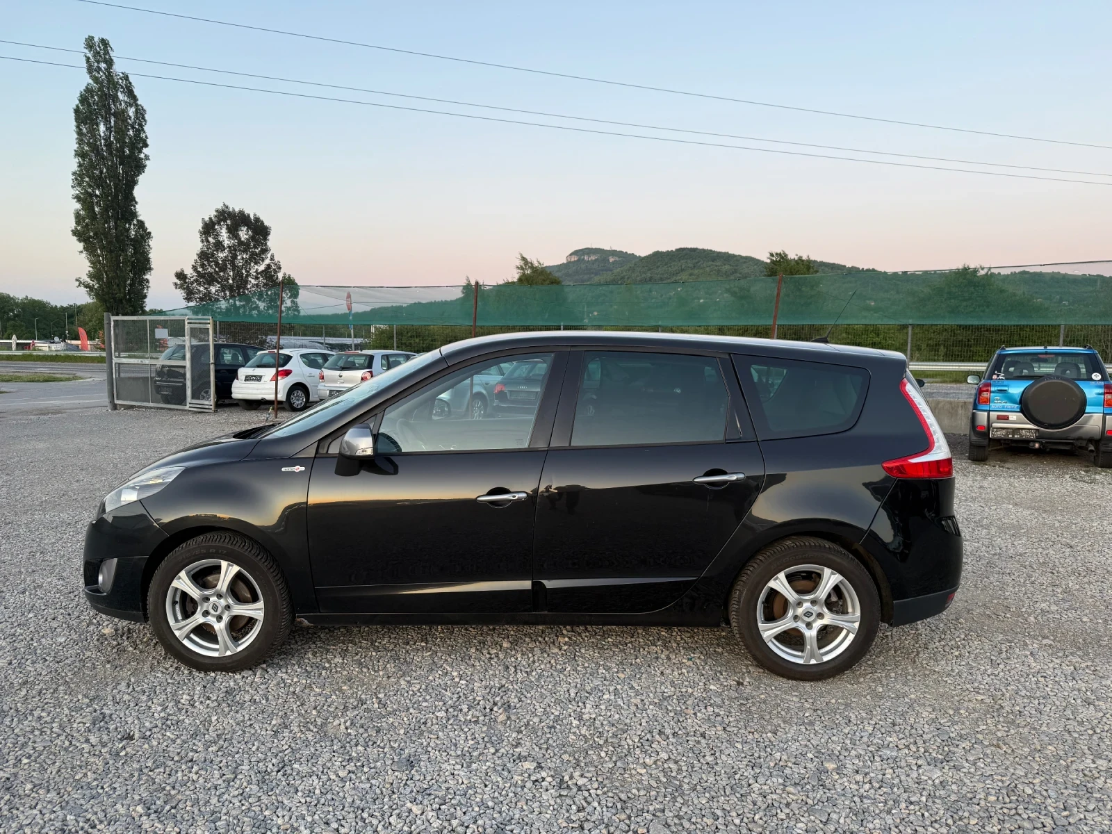 Renault Grand scenic 1.6i-110PS-7-МЕСТЕН-НАВИ - изображение 8