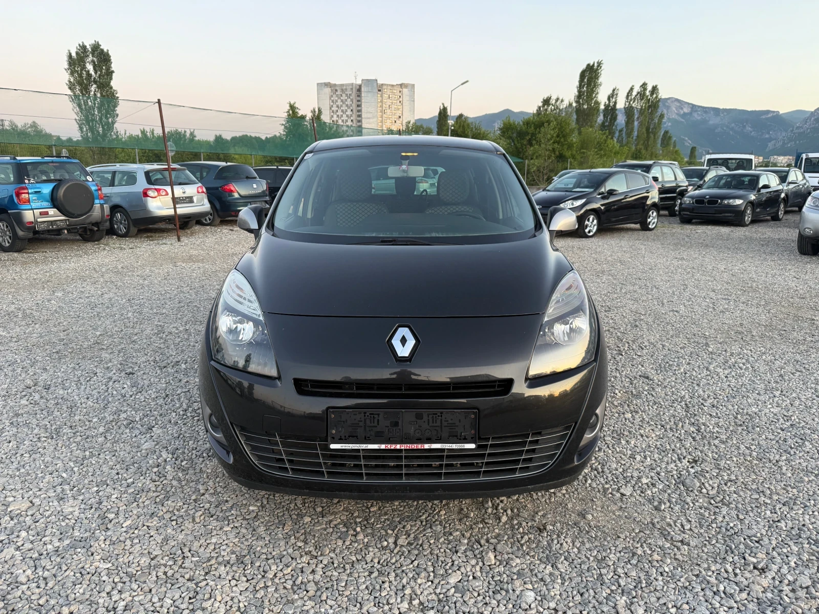 Renault Grand scenic 1.6i-110PS-7-МЕСТЕН-НАВИ - изображение 2