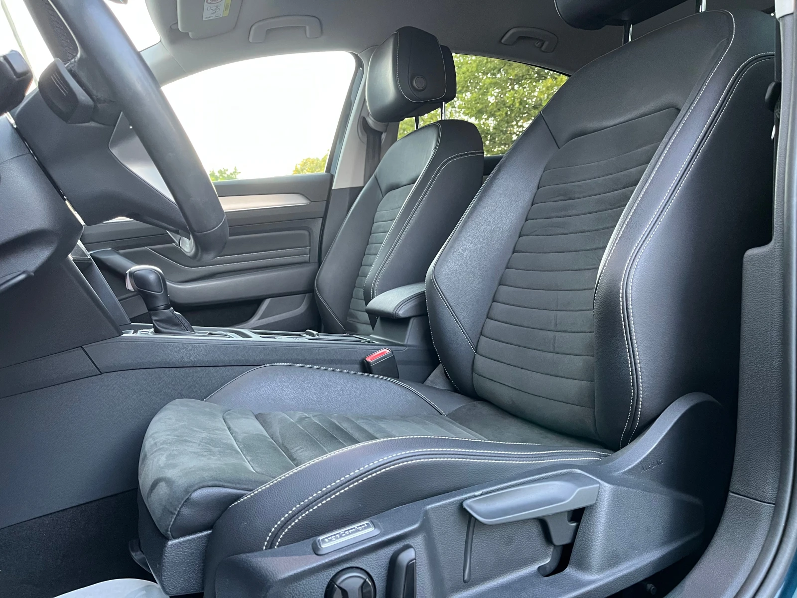 VW Passat 2.0 TDI DSG Elegance в Гаранция - изображение 8