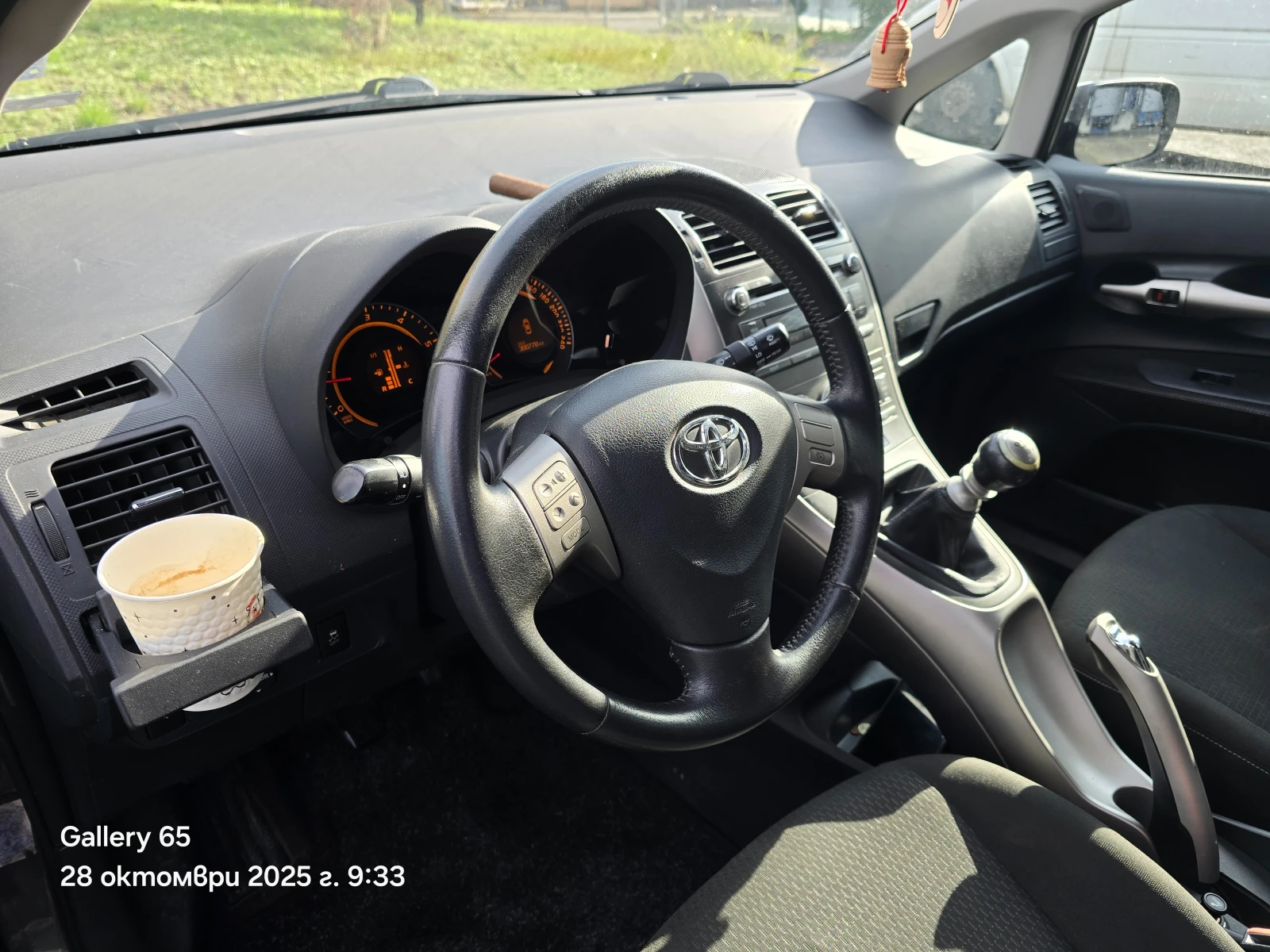 Toyota Auris  - изображение 7