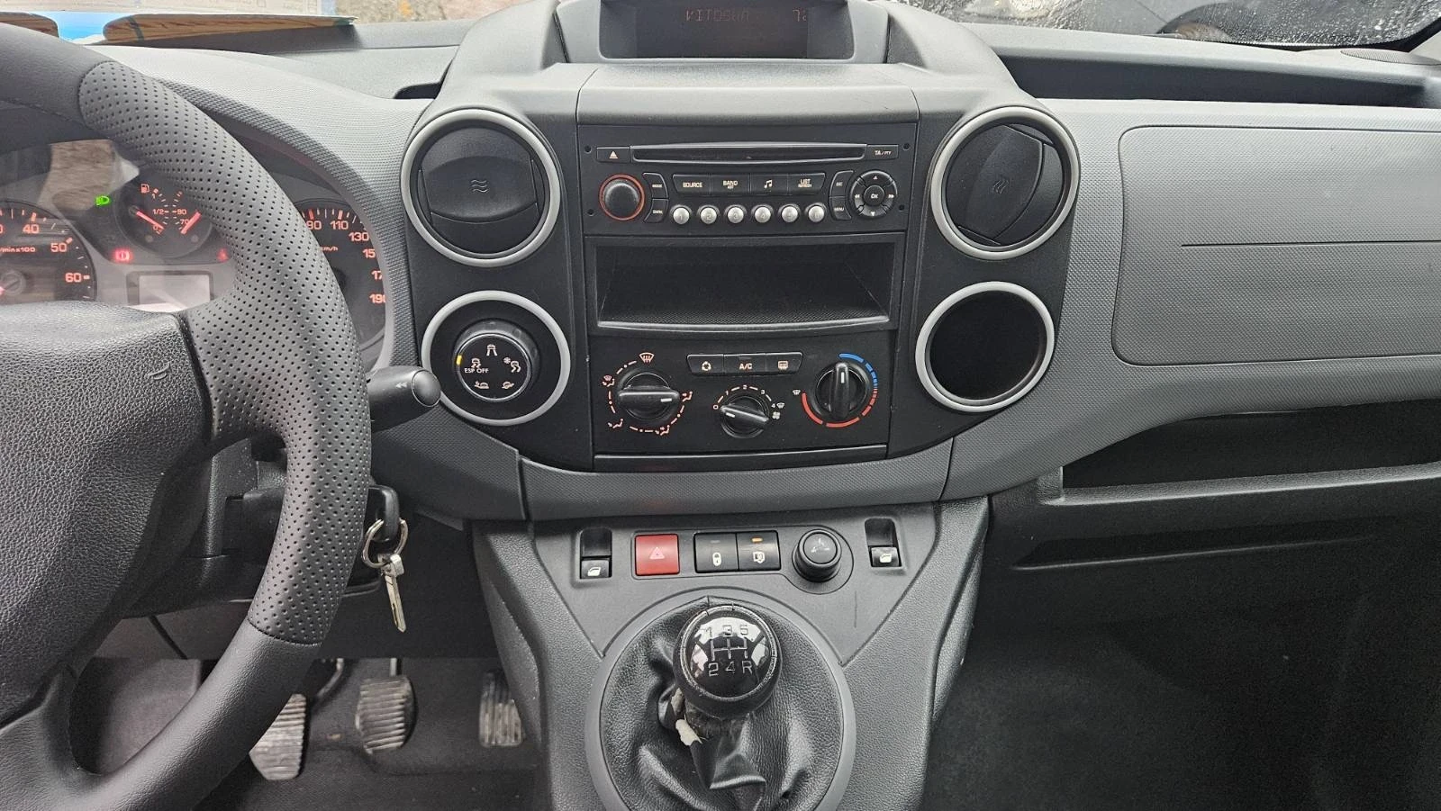 Peugeot Partner, снимка 6 - Автомобили и джипове - 54010206