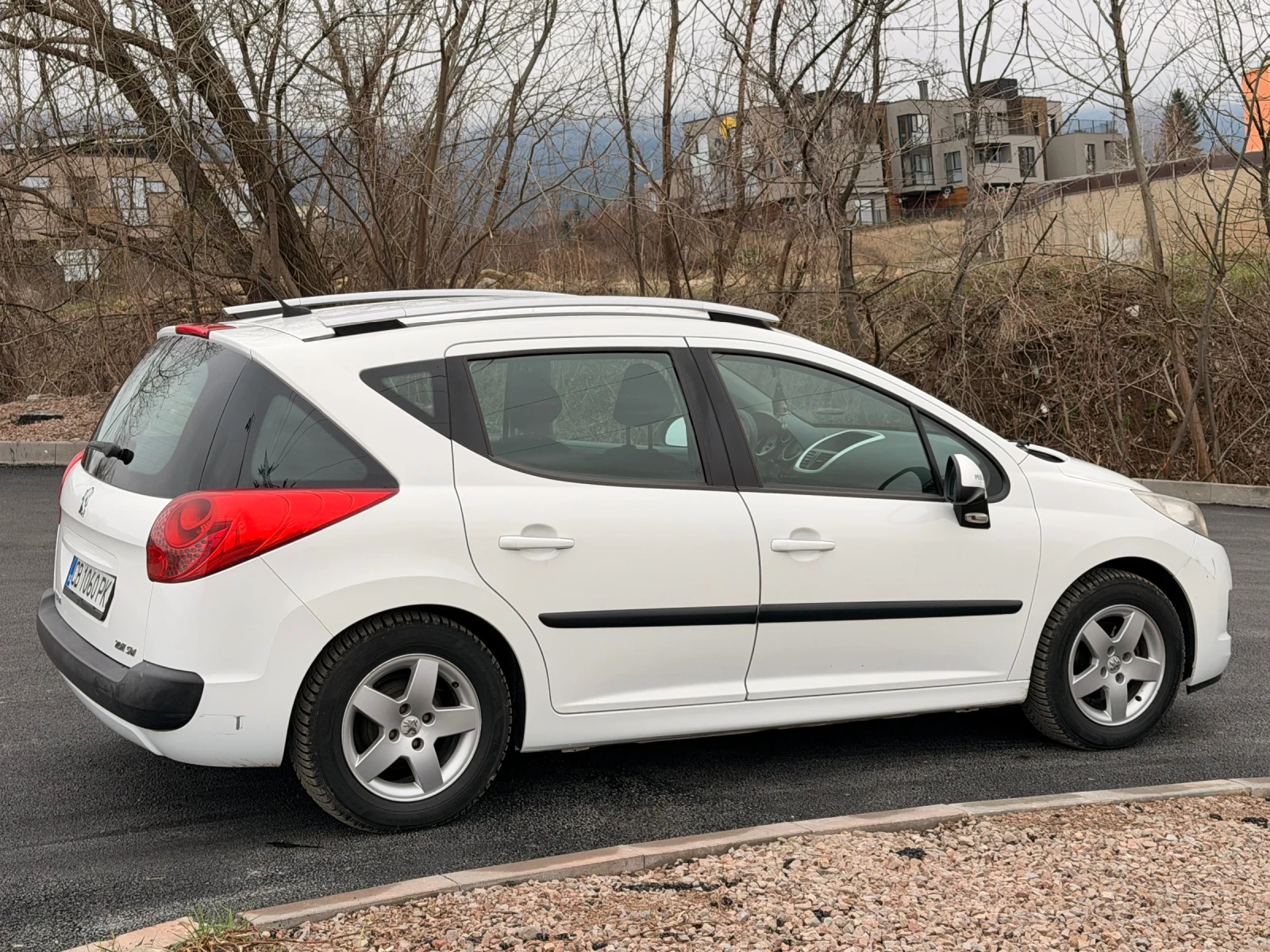 Peugeot 207, снимка 9 - Автомобили и джипове - 54034211