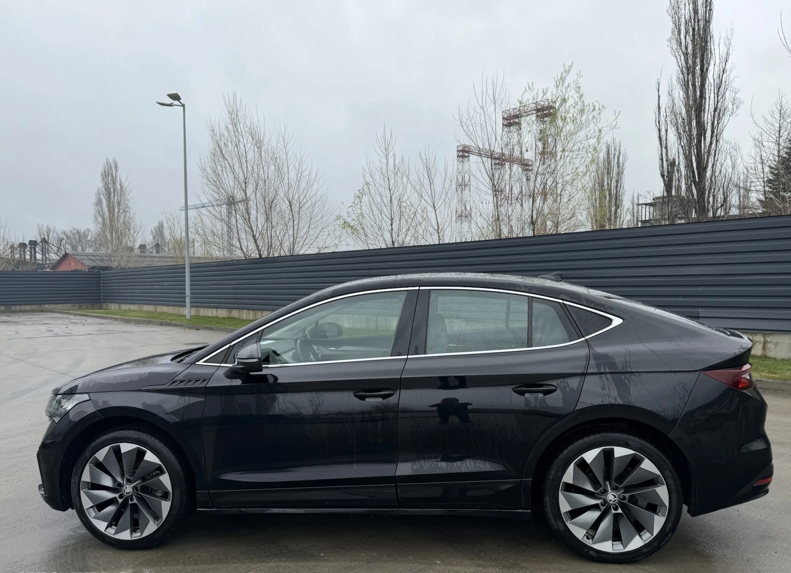 Skoda Enyaq Coupe iV 60, снимка 6 - Автомобили и джипове - 54283504
