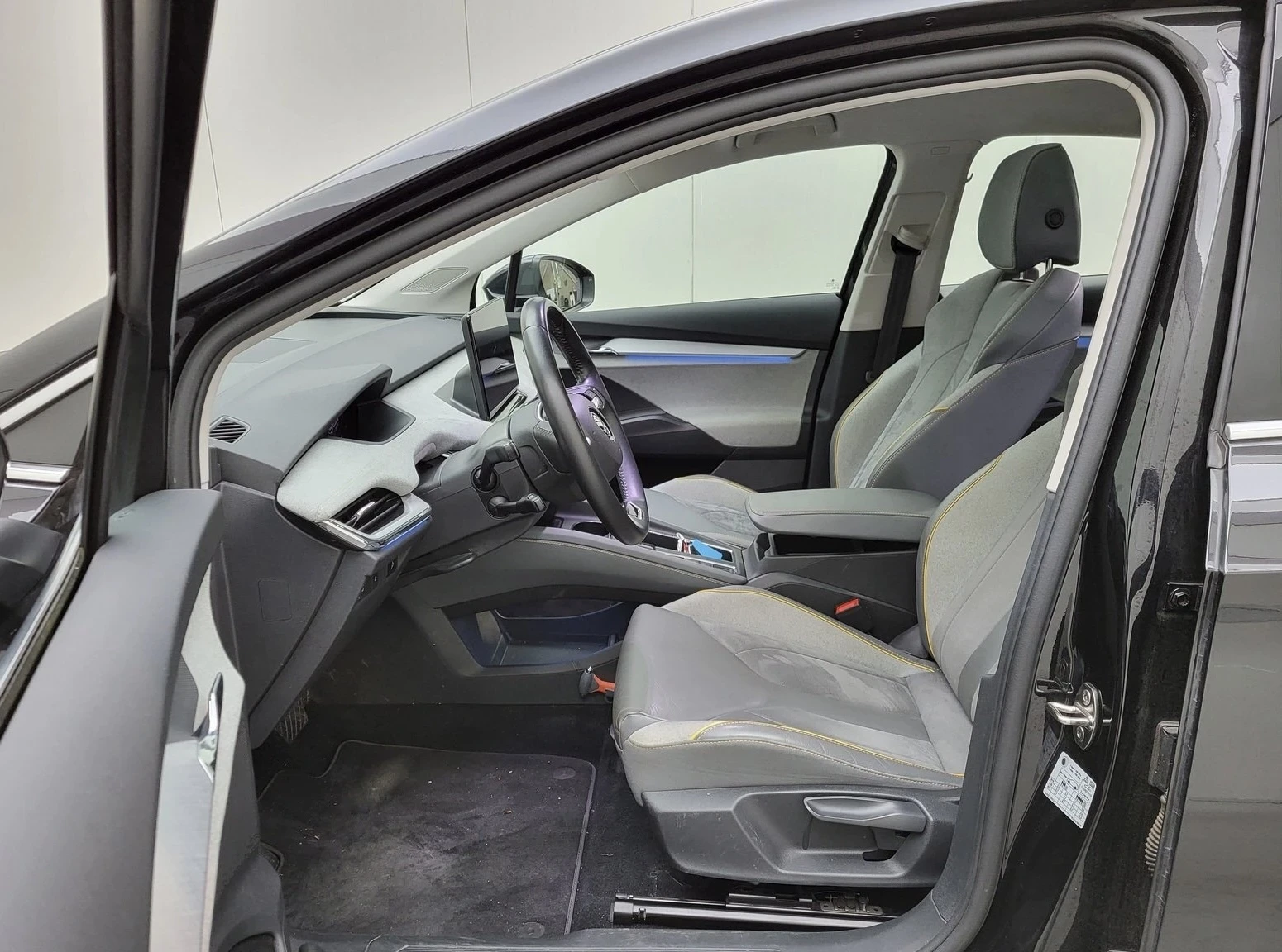 Skoda Enyaq Coupe iV 60, снимка 12 - Автомобили и джипове - 54283504