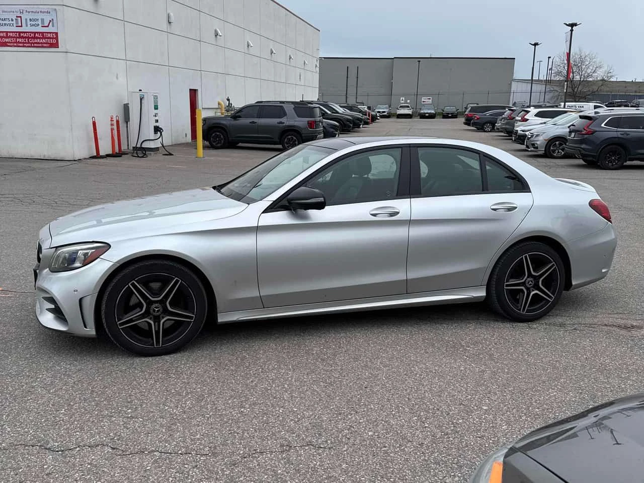 Mercedes-Benz C 300 4MATIC/ПАНОРАМА/360/ПОДГРЕВИ, снимка 3 - Автомобили и джипове - 54360975