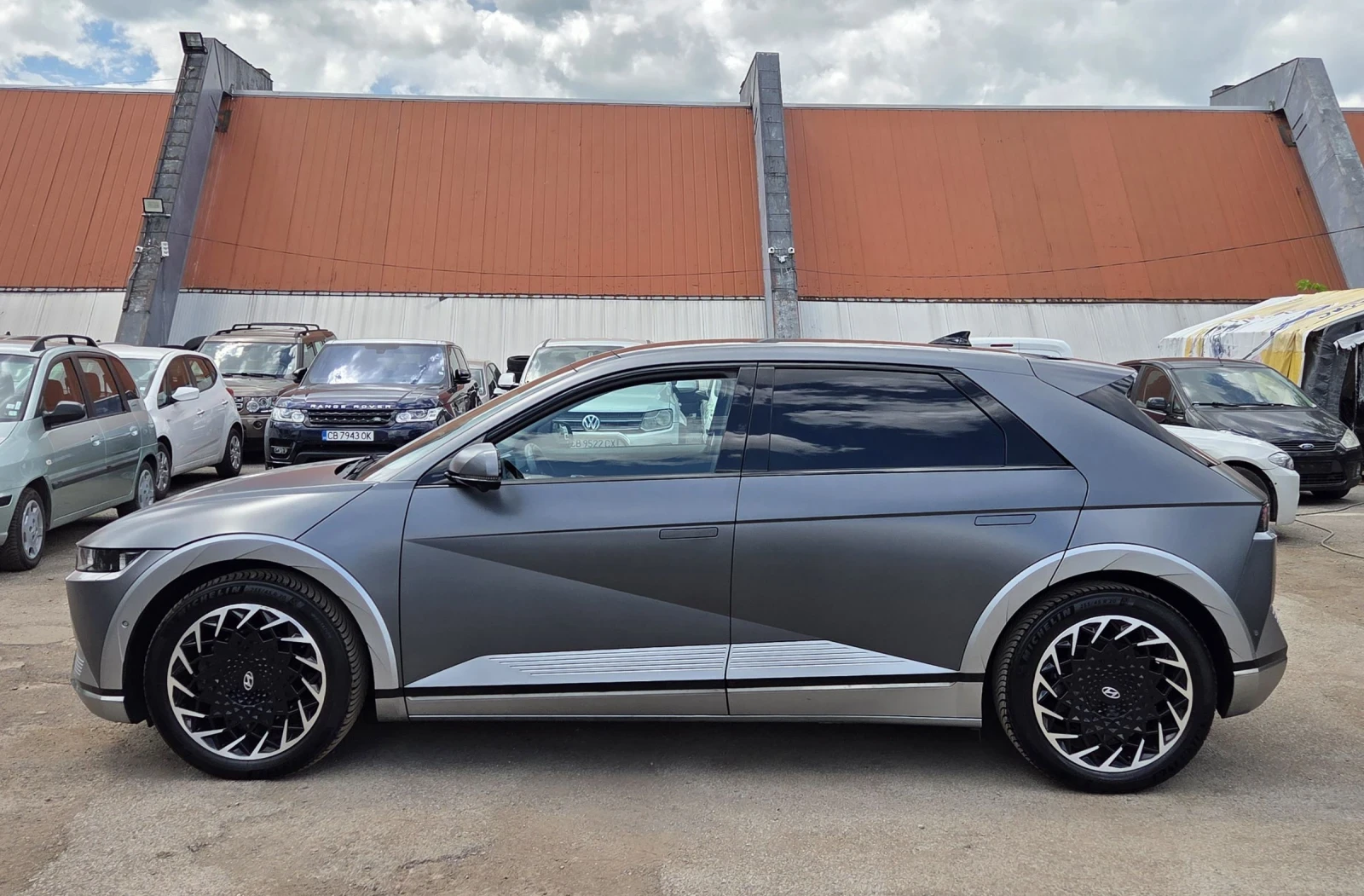 Hyundai Ioniq 5 AWD/73KWh/Uniq/Pano/Long Range, снимка 6 - Автомобили и джипове - 54530309