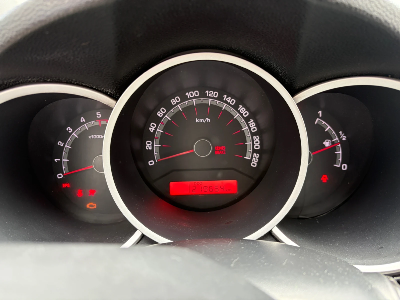 Kia Venga 1.4 90к.с, снимка 9 - Автомобили и джипове - 54537195