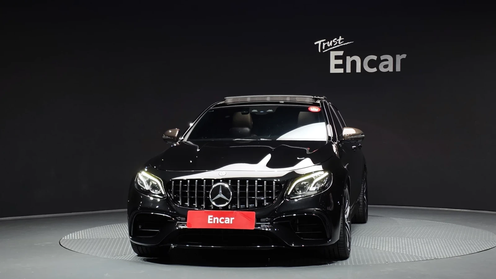 Mercedes-Benz E 63 AMG burmester* multibeam led* Parking Assist, снимка 3 - Автомобили и джипове - 54656020