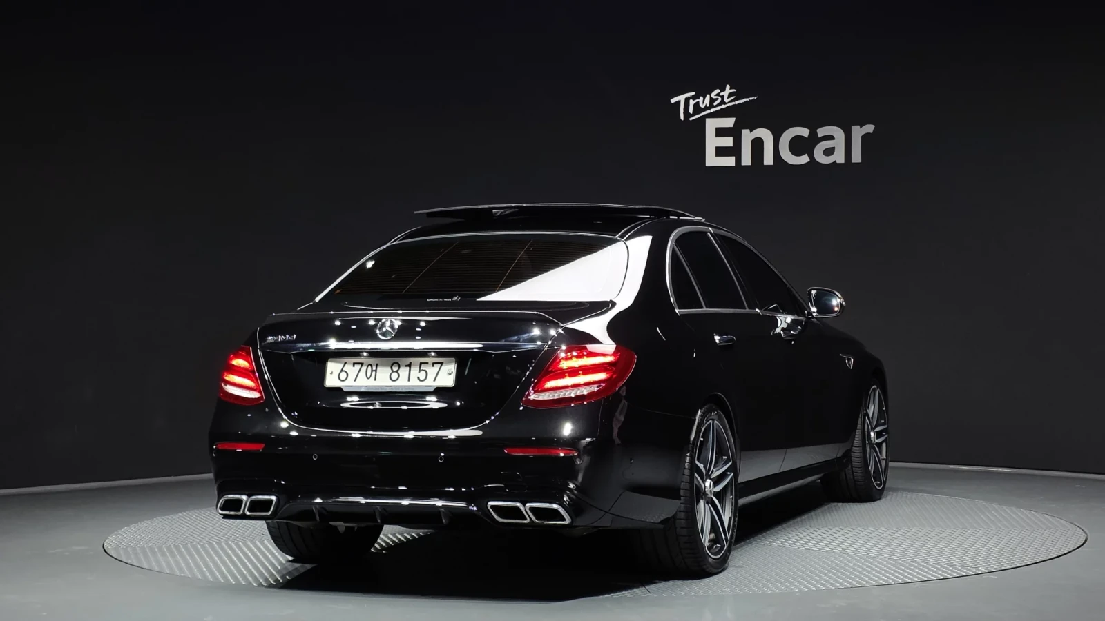 Mercedes-Benz E 63 AMG burmester* multibeam led* Parking Assist, снимка 2 - Автомобили и джипове - 54656020