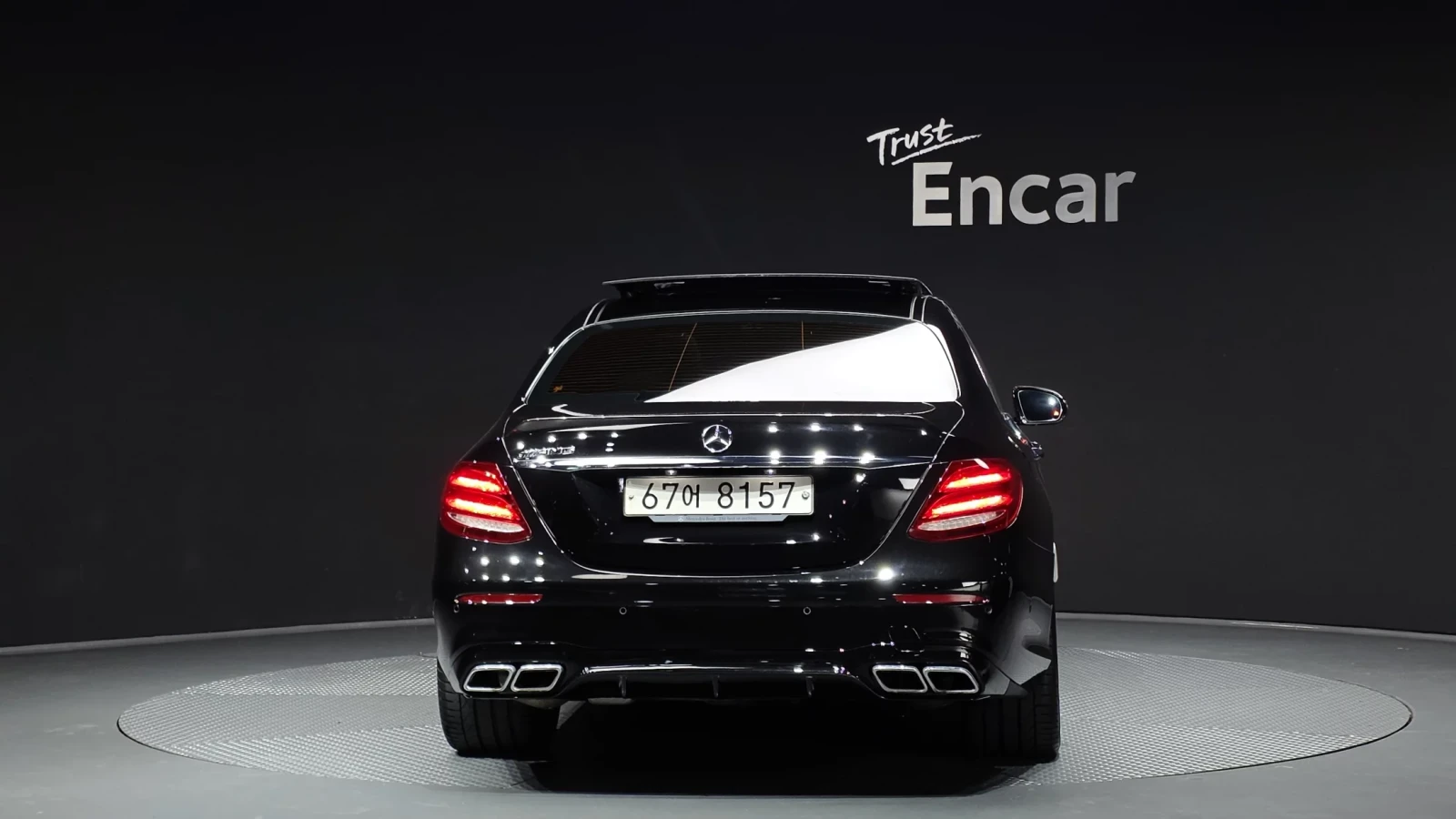 Mercedes-Benz E 63 AMG burmester* multibeam led* Parking Assist, снимка 4 - Автомобили и джипове - 54656020