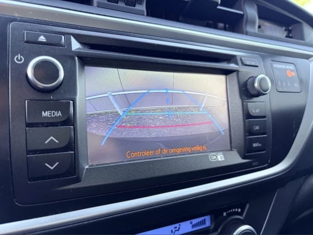Toyota Auris 1.8 Hybrid, панорама, снимка 6 - Автомобили и джипове - 54707405