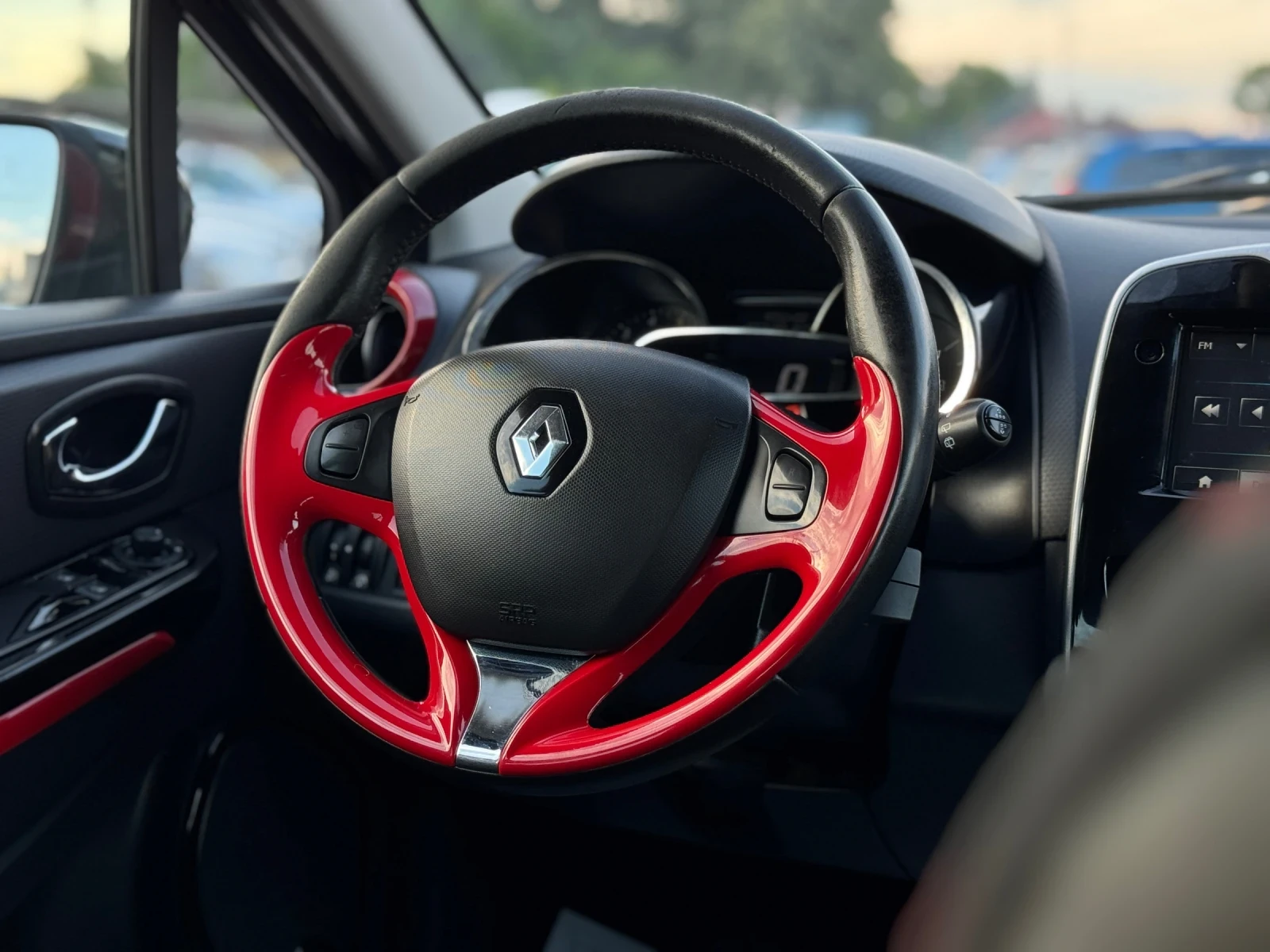 Renault Clio 1.5 DCI GT Dynamique, снимка 9 - Автомобили и джипове - 54782746