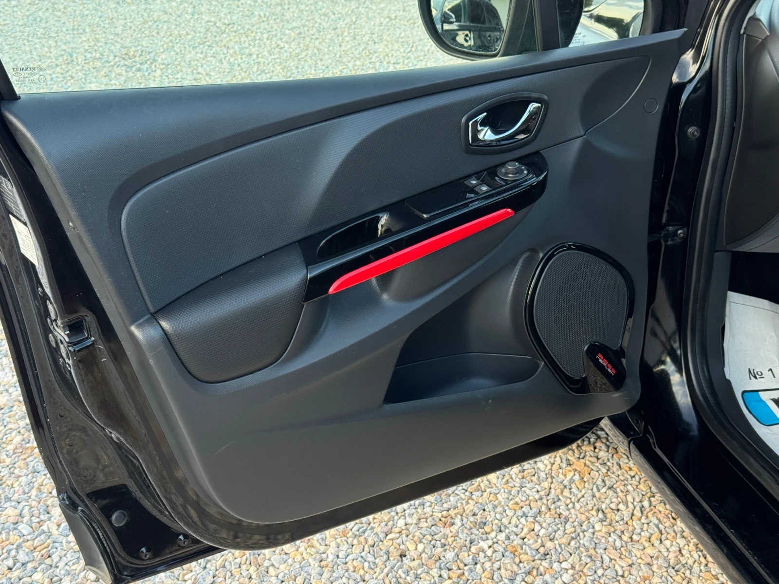 Renault Clio 1.5 DCI GT Dynamique, снимка 12 - Автомобили и джипове - 54782746