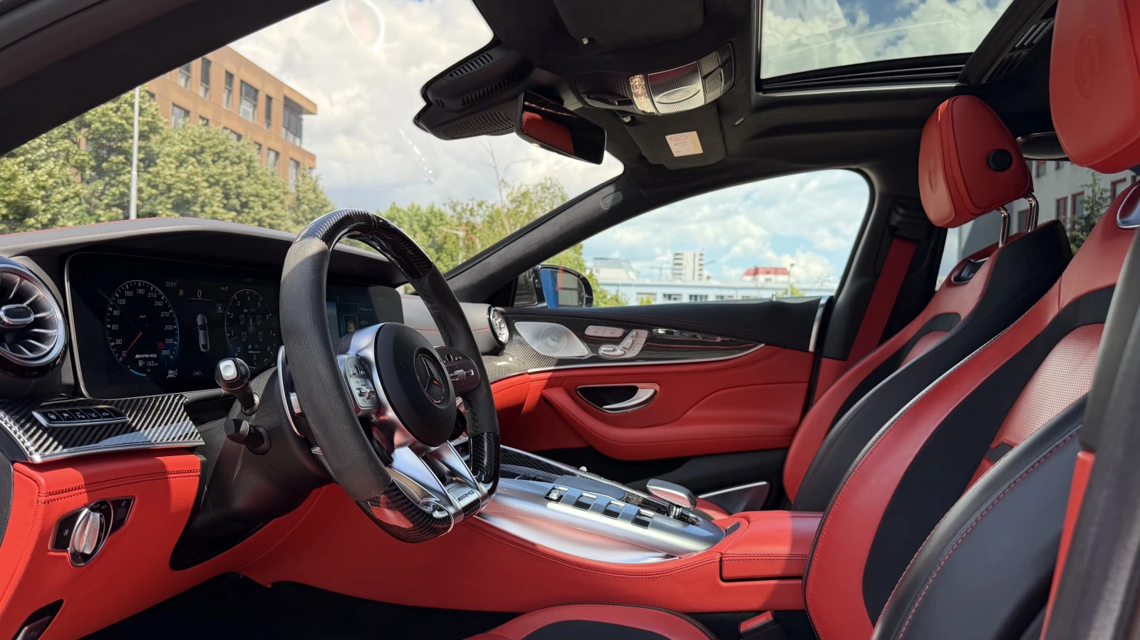 Mercedes-Benz GT 63s AMG, снимка 12 - Автомобили и джипове - 54960120